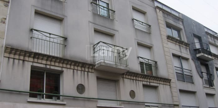 Image 1 sur 1 - Parking/box  ·  Location · Bordeaux (33000) · 1m²