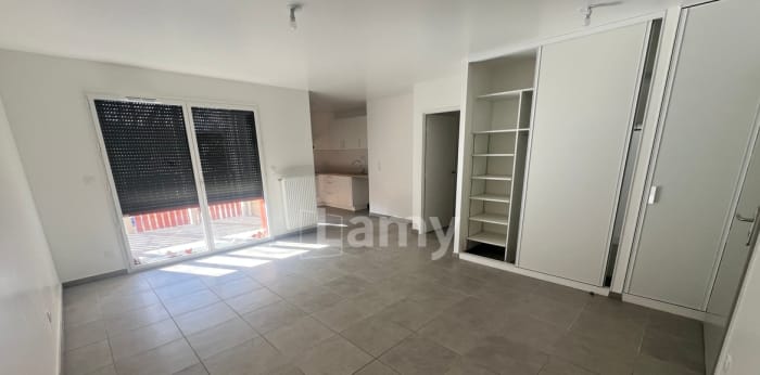 Image 1 sur 9 - Appartement  ·  Location · St Fons (69190) · 2 pièces · 53m²