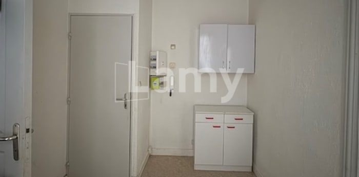 Image 5 sur 8 - Appartement  ·  Location · Clermont Ferrand (63000) · 1 pièce · 27m²