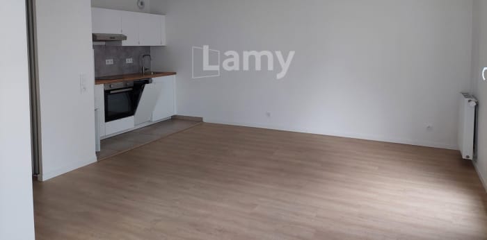 Image 6 sur 8 - Appartement  ·  Location · Cergy (95000) · 2 pièces · 47m²