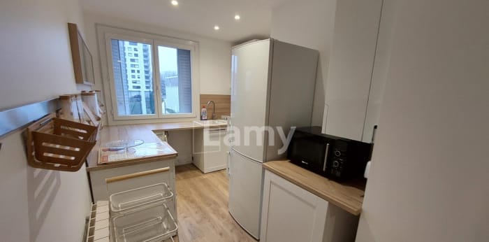 Image 4 sur 13 - Appartement  ·  Location · Le Pont De Claix (38800) · 3 pièces · 69m²