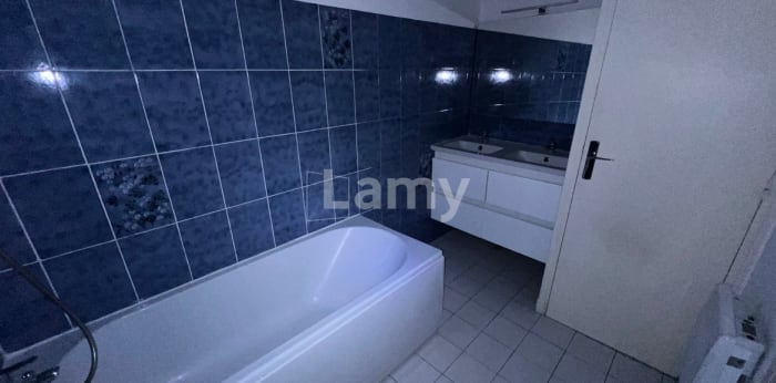 Image 9 sur 9 - Appartement  ·  Location · Lyon (69001) · 3 pièces · 80m²