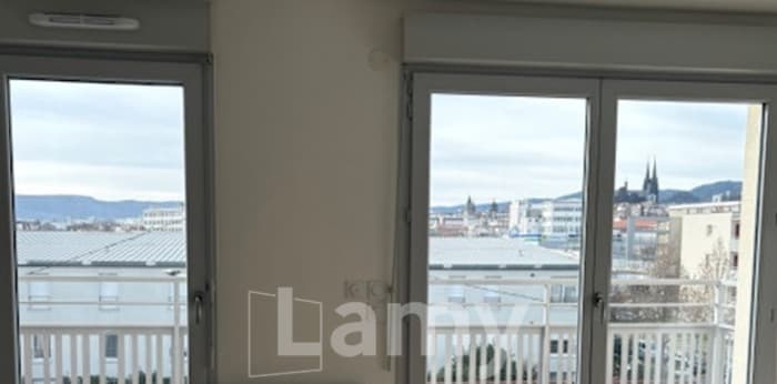 Image 5 sur 9 - Appartement  ·  Location · Clermont Ferrand (63100) · 3 pièces · 61m²