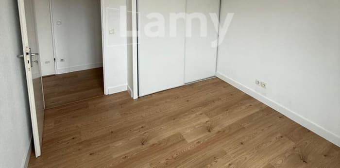 Image 5 sur 7 - Appartement  ·  Location · Bordeaux (33800) · 64m²