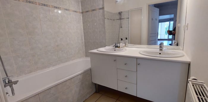 Image 6 sur 7 - Appartement  ·  Location · Besancon (25000) · 4 pièces · 74m²