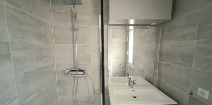 Image 6 sur 8 - Appartement  ·  Location · Aix En Provence (13090) · 4 pièces · 70m²