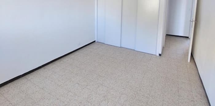 Image 6 sur 9 - Appartement  ·  Location · St Raphael (83700) · 4 pièces · 66m²