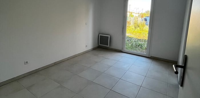 Image 6 sur 10 - Appartement  ·  Location · Le Luc (83340) · 2 pièces · 45m²