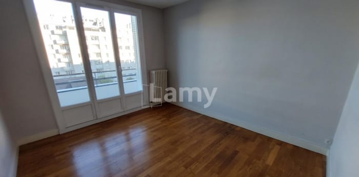 Image 9 sur 11 - Appartement  ·  Location · Grenoble (38100) · 3 pièces · 71m²