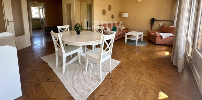 Image 1 sur 7 - Appartement  ·  Location · Lyon (69006) · 3 pièces · 71m²