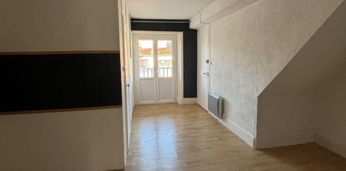 Image 6 sur 9 - Appartement  ·  Location · Voiron (38500) · 4 pièces · 106m²