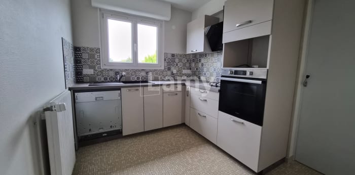 Image 10 sur 17 - Appartement  ·  Location · Auxerre (89000) · 3 pièces · 80m²