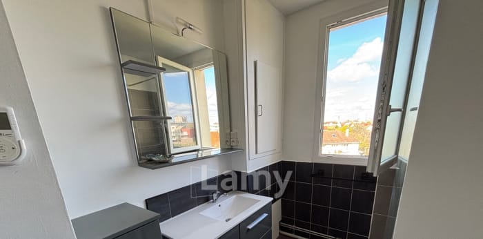 Image 10 sur 12 - Appartement  ·  Location · Chenove (21300) · 2 pièces · 49m²