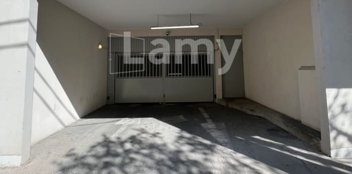Image 3 sur 3 - Parking/box  ·  Location · Lyon 07 (69007) · 10m²