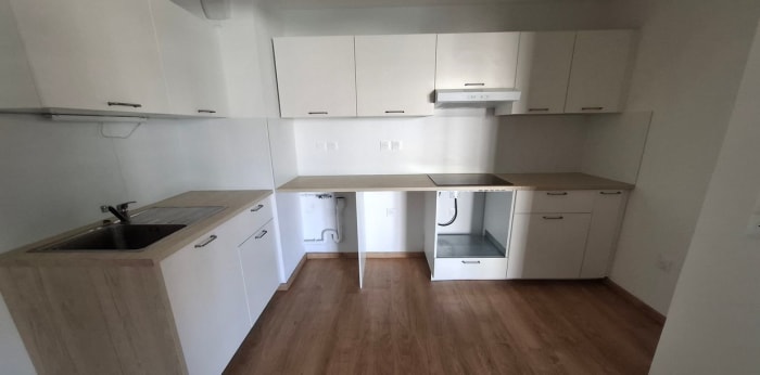 Image 5 sur 11 - Appartement  ·  Location · Marseille (13006) · 3 pièces · 62m²