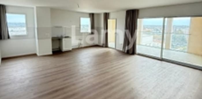 Image 1 sur 1 - Appartement  ·  Location · Bordeaux (33800) · 4 pièces · 98m²