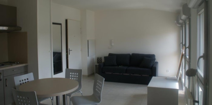 Image 1 sur 19 - Appartement  ·  Location · Pessac (33600) · 2 pièces · 41m²