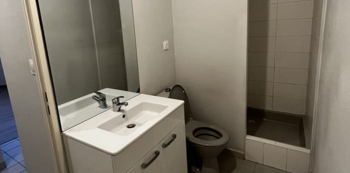 Image 5 sur 9 - Appartement  ·  Location · Dijon (21000) · 1 pièce · 27m²