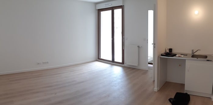 Image 1 sur 4 - Appartement  ·  Location · Montreuil (93100) · 2 pièces · 47m²