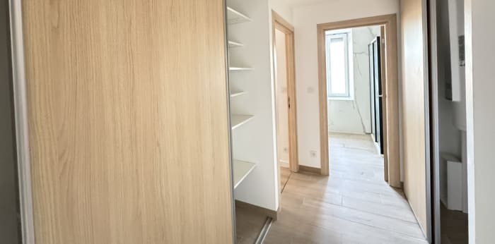 Image 5 sur 8 - Appartement  ·  Location · Les Rousses (39220) · 2 pièces · 43m²