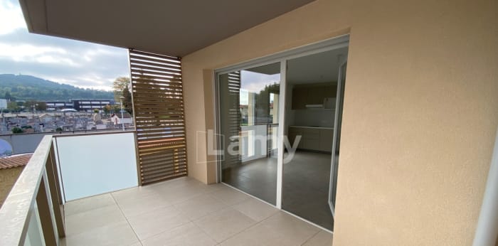 Image 4 sur 15 - Appartement  ·  Location · La Verpilliere (38290) · 3 pièces · 63m²