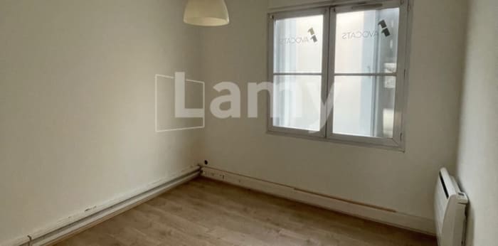 Image 5 sur 7 - Appartement  ·  Location · Lille (59800) · 3 pièces · 79m²