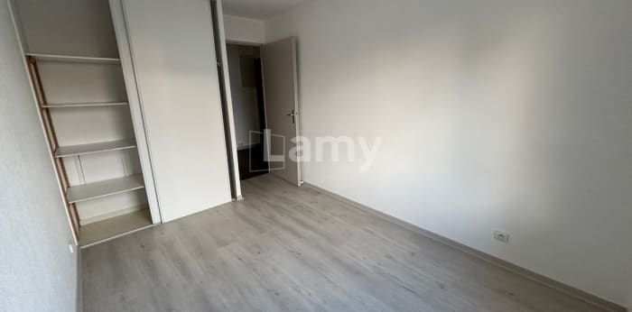 Image 6 sur 12 - Appartement  ·  Location · Dijon (21000) · 2 pièces · 30m²