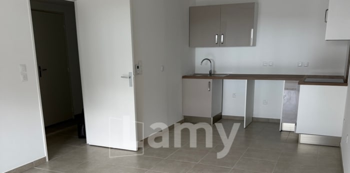 Image 4 sur 10 - Appartement  ·  Location · Cavaillon (84300) · 2 pièces · 45m²