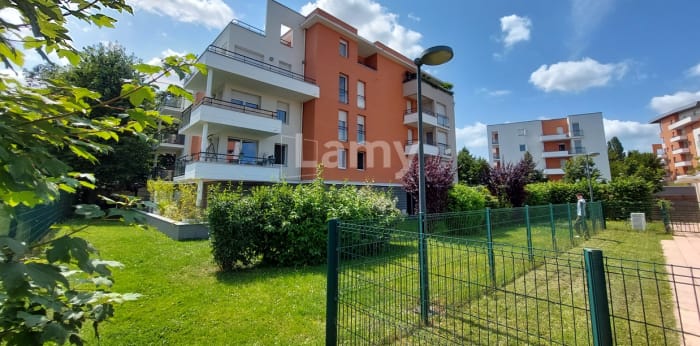 Image 1 sur 10 - Appartement  ·  Location · Valenciennes (59300) · 3 pièces · 52m²