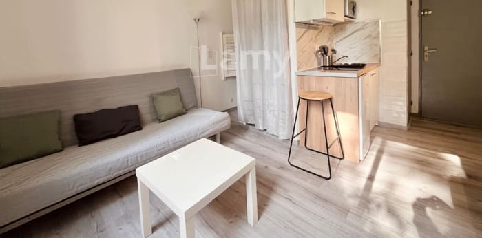 Image 3 sur 17 - Appartement  ·  Location · Aix En Provence (13090) · 1 pièce · 16m²