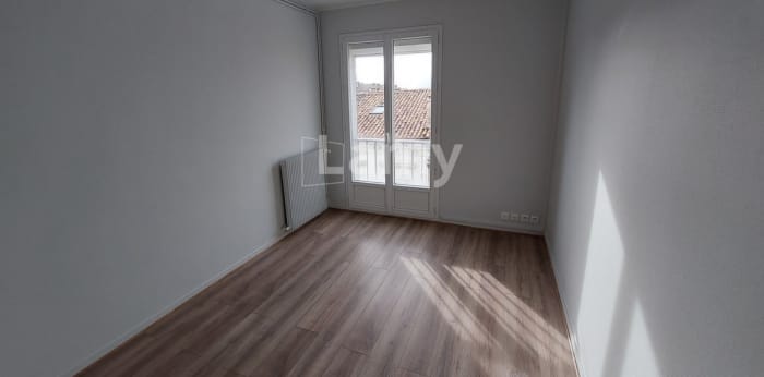 Image 4 sur 6 - Appartement  ·  Location · Libourne (33500) · 3 pièces · 56m²