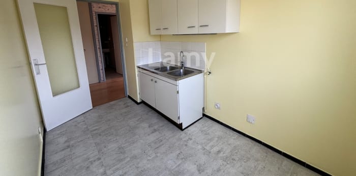 Image 8 sur 12 - Appartement  ·  Location · Dijon (21000) · 2 pièces · 46m²