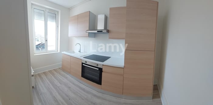 Image 1 sur 13 - Appartement  ·  Location · Nancy (54000) · 5 pièces · 86m²