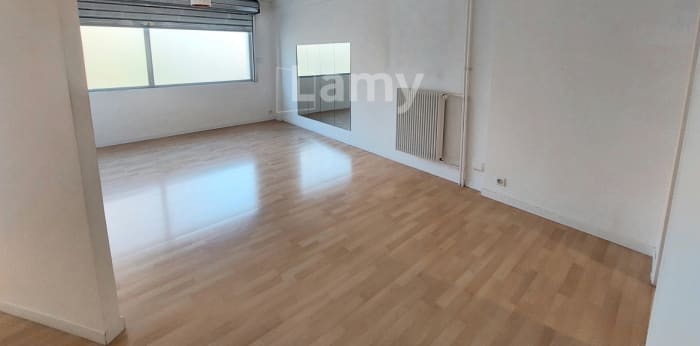 Image 6 sur 9 - Local  ·  Location · Aix En Provence (13100) · 60m²