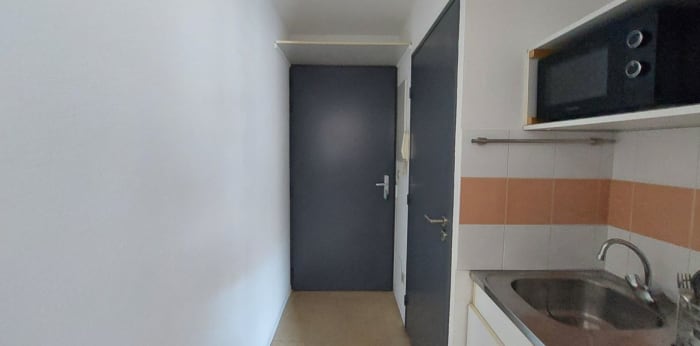 Image 6 sur 20 - Appartement  ·  Location · Nimes (30000) · 1 pièce · 18m²