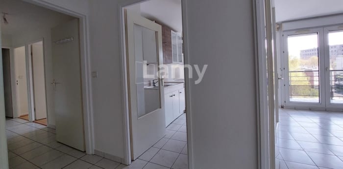 Image 9 sur 10 - Appartement  ·  Location · Grenoble (38000) · 3 pièces · 68m²