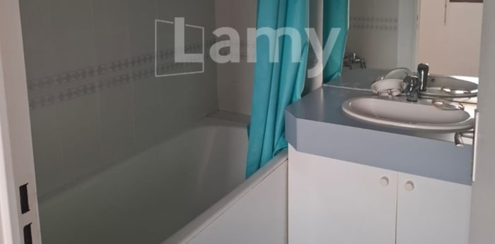 Image 7 sur 8 - Appartement  ·  Location · Franconville La Garenne (95130) · 1 pièce · 33m²