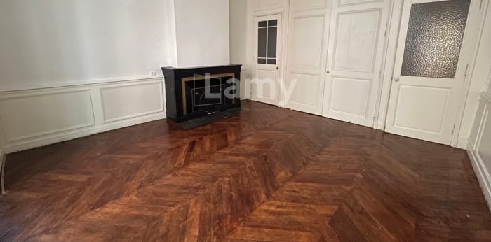 Image 6 sur 9 - Appartement  ·  Location · Lyon (69001) · 3 pièces · 80m²