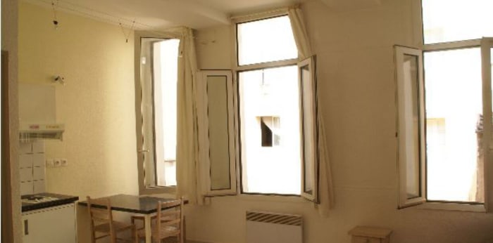 Image 2 sur 4 - Appartement  ·  Location · Aix En Provence (13100) · 1 pièce · 21m²