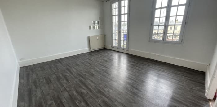 Image 3 sur 5 - Appartement  ·  Location · Chantilly (60500) · 1 pièce · 27m²