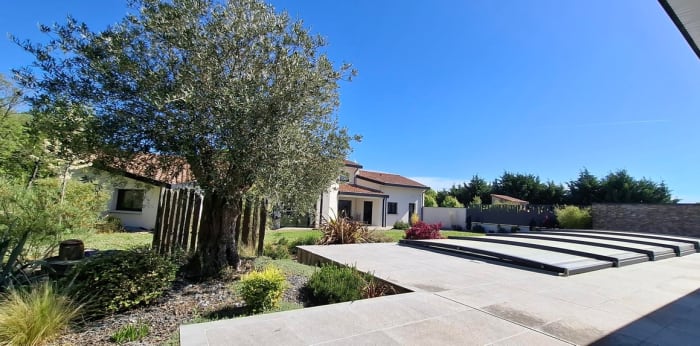 Image 4 sur 20 - Maison/villa  ·  Location · Daux (31700) · 4 pièces · 143m²