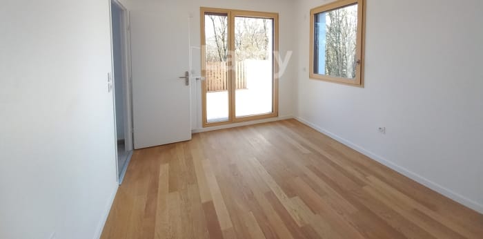 Image 4 sur 7 - Appartement  ·  Location · Chambery (73000) · 5 pièces · 108m²