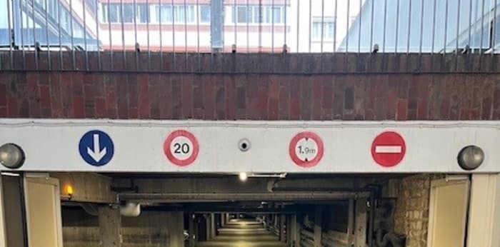 Image 3 sur 4 - Parking/box  ·  Location · Paris (75012) · 1m²