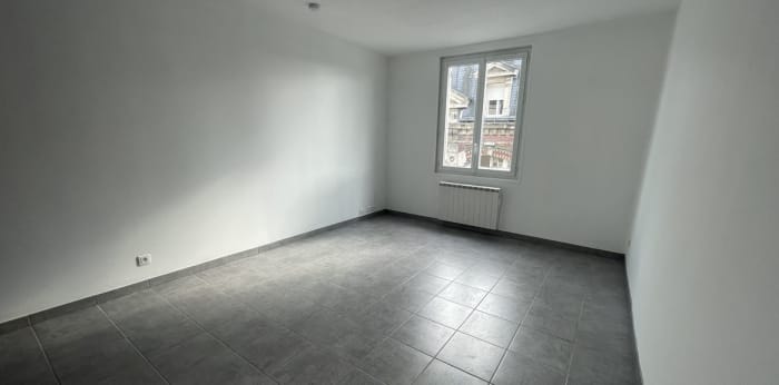Image 4 sur 7 - Appartement  ·  Location · Montataire (60160) · 1 pièce · 27m²