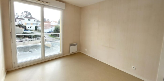 Image 5 sur 10 - Appartement  ·  Location · La Roche Sur Yon (85000) · 2 pièces · 45m²