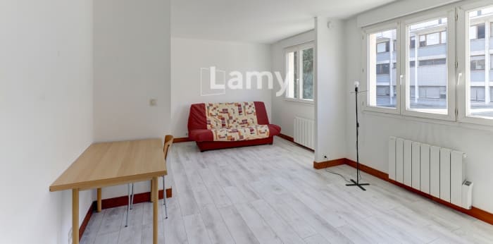 Image 1 sur 5 - Appartement  ·  Location · Clermont Ferrand (63000) · 1 pièce · 29m²