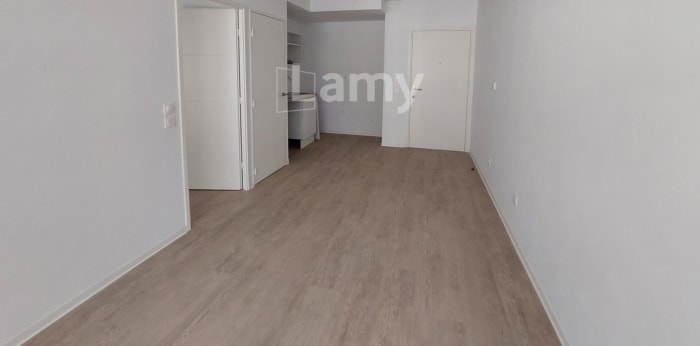Image 5 sur 17 - Appartement  ·  Location · Nimes (30000) · 2 pièces · 36m²