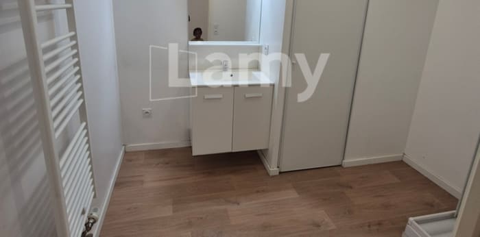 Image 3 sur 3 - Appartement  ·  Location · Pessac (33600) · 2 pièces · 46m²