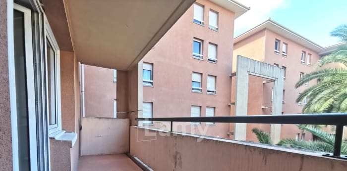 Image 3 sur 12 - Appartement  ·  Location · Toulouse (31200) · 2 pièces · 47m²