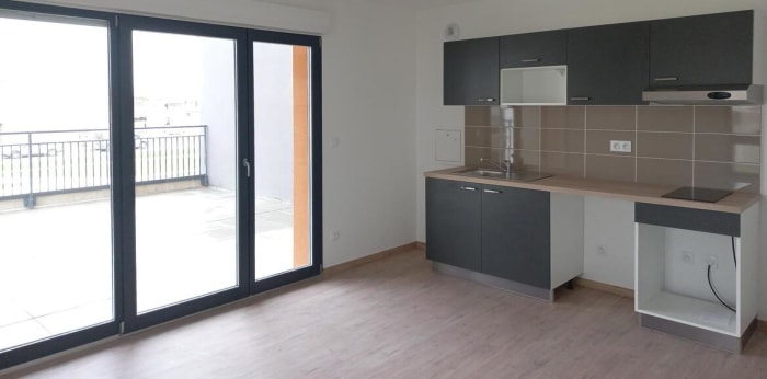 Image 1 sur 5 - Appartement  ·  Location · Reims (51100) · 2 pièces · 43m²